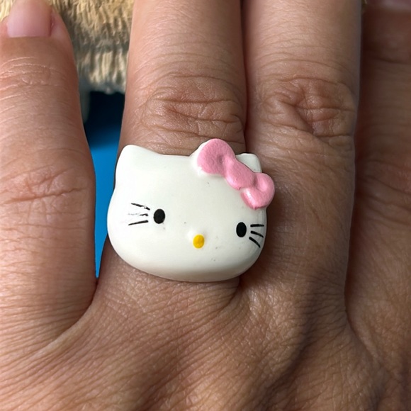 🖤New💕Hello Kitty head handcrafted ring - Picture 4 of 8